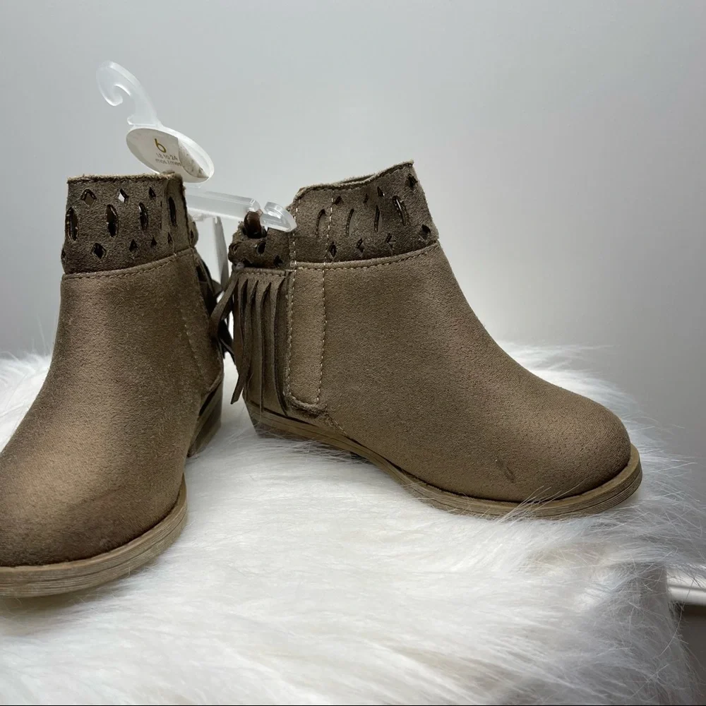 BABY DEER Brown Frindge Toddler Boots Size 6